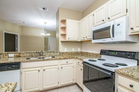Copropriété à vendre à Riverview, Floride: 3 chambres, 113.34 m2 № 2156824 - photo 12