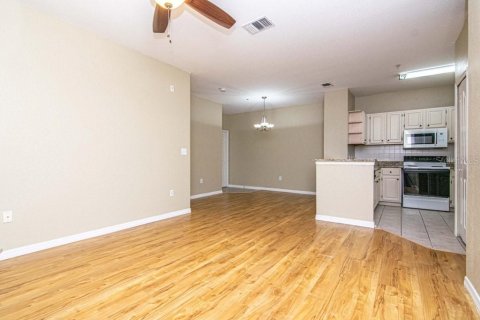 Copropriété à vendre à Riverview, Floride: 3 chambres, 113.34 m2 № 2156824 - photo 4