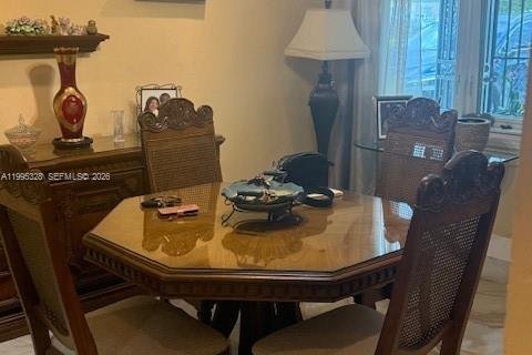 Villa ou maison à vendre à Miami Gardens, Floride: 4 chambres, 110 m2 № 2063235 - photo 14