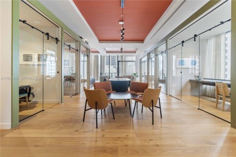 Condominio en alquiler en Miami, Florida, 1 dormitorio, 58.53 m2 № 2010573 - foto 21