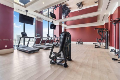 Condominio en alquiler en Miami, Florida, 1 dormitorio, 58.53 m2 № 2010573 - foto 18