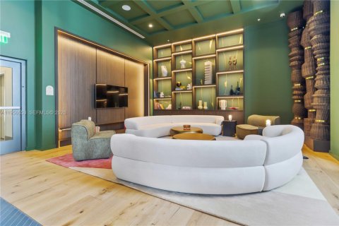 Condominio en alquiler en Miami, Florida, 1 dormitorio, 58.53 m2 № 2010573 - foto 15