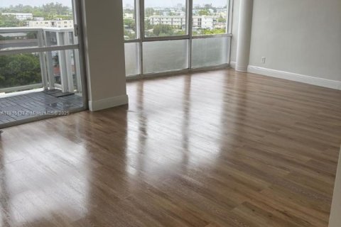 Condominio en venta en Miami Beach, Florida, 1 dormitorio, 85.47 m2 № 1770607 - foto 14