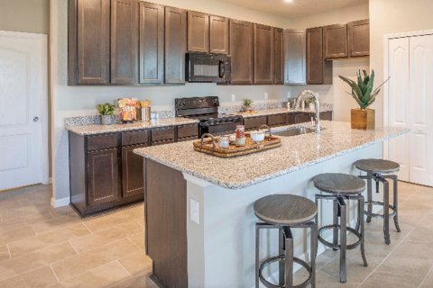 Casa en venta en Spring Hill, Florida, 3 dormitorios, 158 m2 № 208183 - foto 1