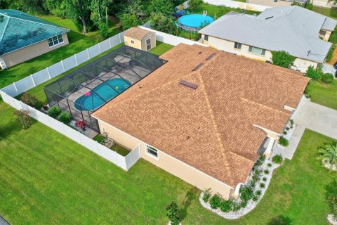 House in Palm Coast, Florida 4 bedrooms, 246.38 sq.m. № 1831753 - photo 2