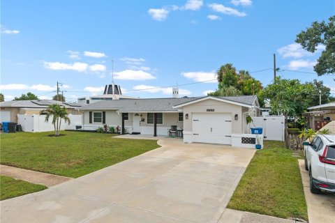 Villa ou maison à vendre à Saint Petersburg, Floride: 3 chambres, 150.41 m2 № 2359215 - photo 3