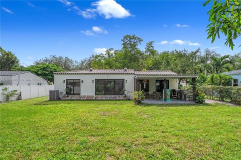 Casa en alquiler en Miami Shores, Florida, 3 dormitorios, 104.42 m2 № 1951938 - foto 21