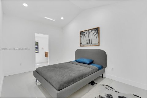Casa en alquiler en Miami Shores, Florida, 3 dormitorios, 104.42 m2 № 1951938 - foto 15