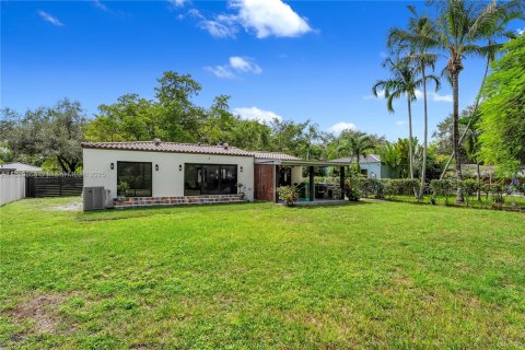 Casa en alquiler en Miami Shores, Florida, 3 dormitorios, 104.42 m2 № 1951938 - foto 22