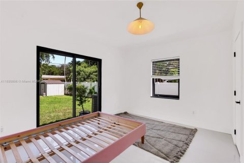 Casa en alquiler en Miami Shores, Florida, 3 dormitorios, 104.42 m2 № 1951938 - foto 8