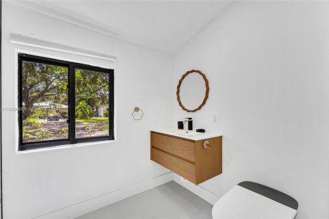 Casa en alquiler en Miami Shores, Florida, 3 dormitorios, 104.42 m2 № 1951938 - foto 17