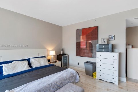 Condo in Miami, Florida, 2 bedrooms  № 1714169 - photo 29