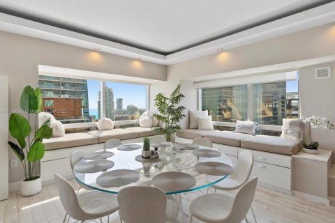 Condo in Miami, Florida, 2 bedrooms  № 1714169 - photo 7