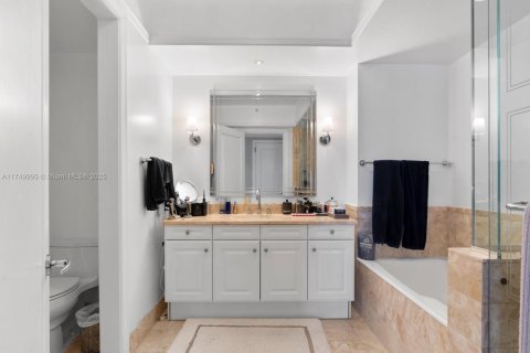 Condo in Miami, Florida, 2 bedrooms  № 1714169 - photo 26