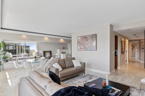 Condo in Miami, Florida, 2 bedrooms  № 1714169 - photo 5