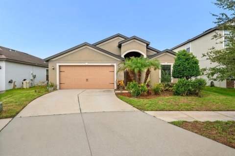 House in Riverview, Florida 4 bedrooms, 175.03 sq.m. № 2222715