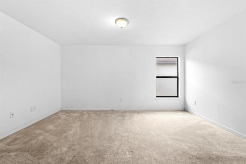 House in Riverview, Florida 4 bedrooms, 175.03 sq.m. № 2222715 - photo 20