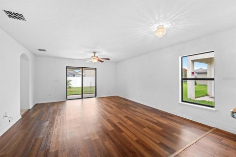 House in Riverview, Florida 4 bedrooms, 175.03 sq.m. № 2222715 - photo 11
