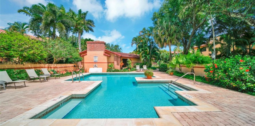 Townhouse in Fort Lauderdale, Florida 4 bedrooms, 130.16 sq.m. № 1142373