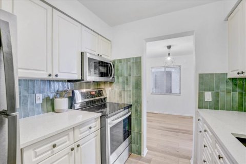 Купить кондоминиум в Сент-Питерсберг, Флорида 7 комнат, 85.01м2, № 1904985 - фото 8