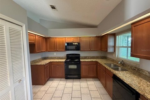 Villa ou maison à vendre à Kissimmee, Floride: 3 chambres, 134.52 m2 № 2415386 - photo 9
