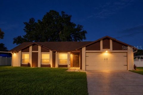 Villa ou maison à vendre à Kissimmee, Floride: 3 chambres, 134.52 m2 № 2415386 - photo 14