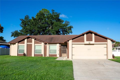 Villa ou maison à Kissimmee, Floride 3 chambres, 134.52 m2 № 2415386
