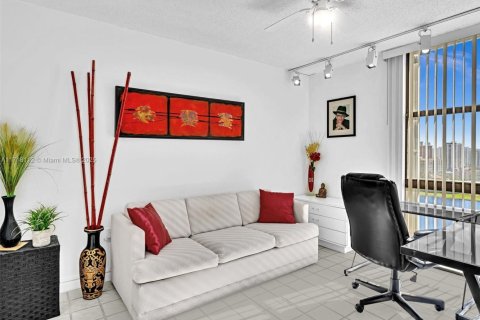 Condominio en venta en Aventura, Florida, 2 dormitorios, 92.53 m2 № 1919991 - foto 29