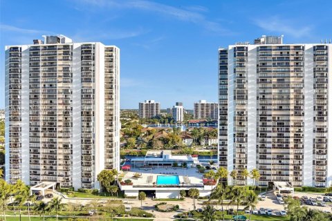 Condominio en venta en Aventura, Florida, 2 dormitorios, 92.53 m2 № 1919991 - foto 1