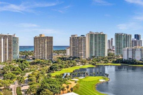 Condominio en venta en Aventura, Florida, 2 dormitorios, 92.53 m2 № 1919991 - foto 21