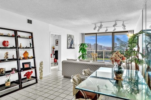 Condominio en venta en Aventura, Florida, 2 dormitorios, 92.53 m2 № 1919991 - foto 9