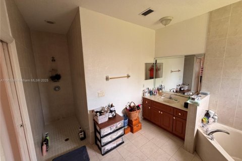 Купить виллу или дом в Хомстед, Флорида 4 спальни, 180.69м2, № 1971844 - фото 20