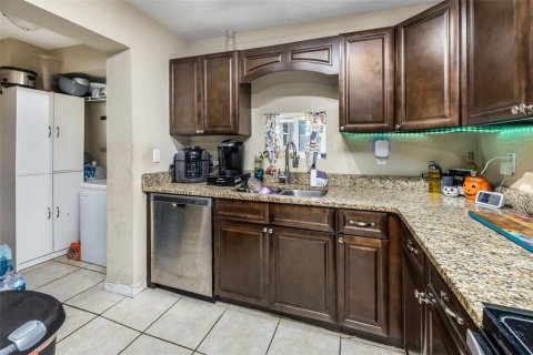 House in Daytona Beach, Florida 3 bedrooms, 138.15 sq.m. № 2156781 - photo 16