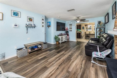 House in Daytona Beach, Florida 3 bedrooms, 138.15 sq.m. № 2156781 - photo 12