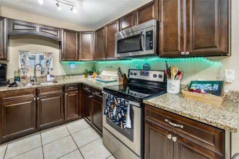 House in Daytona Beach, Florida 3 bedrooms, 138.15 sq.m. № 2156781 - photo 15