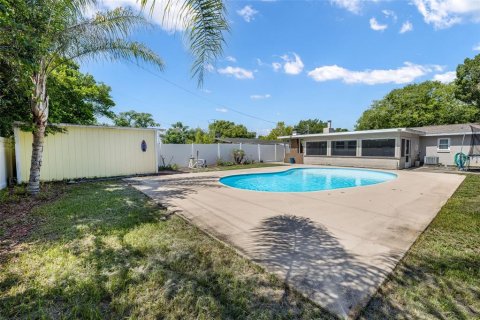 House in Daytona Beach, Florida 3 bedrooms, 138.15 sq.m. № 2156781 - photo 4