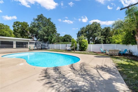 House in Daytona Beach, Florida 3 bedrooms, 138.15 sq.m. № 2156781 - photo 5