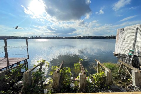 Copropriété à vendre à Hialeah, Floride: 3 chambres, 108.97 m2 № 1961457 - photo 16