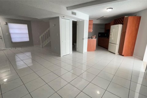 Copropriété à vendre à Hialeah, Floride: 3 chambres, 108.97 m2 № 1961457 - photo 7