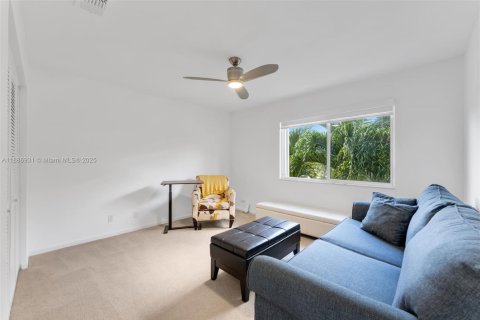 Casa en alquiler en Weston, Florida, 5 dormitorios, 308.25 m2 № 1932893 - foto 24