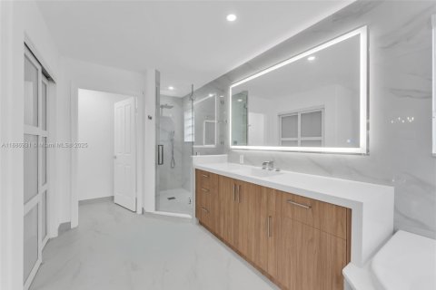 Casa en alquiler en Weston, Florida, 5 dormitorios, 308.25 m2 № 1932893 - foto 26