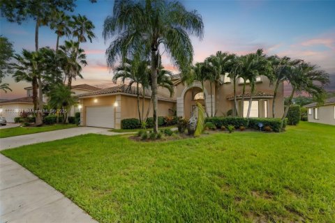 Casa en alquiler en Weston, Florida, 5 dormitorios, 308.25 m2 № 1932893 - foto 1