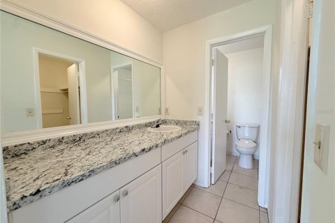 Casa en alquiler en Orlando, Florida, 2 dormitorios, 116.5 m2 № 2238769 - foto 18