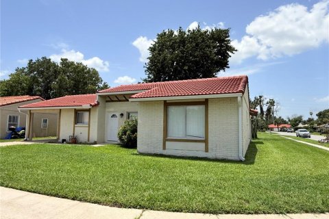 Casa en alquiler en Orlando, Florida, 2 dormitorios, 116.5 m2 № 2238769 - foto 4