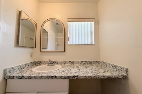 Casa en alquiler en Orlando, Florida, 2 dormitorios, 116.5 m2 № 2238769 - foto 19