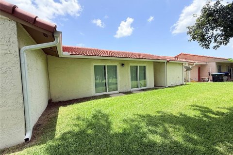 Casa en alquiler en Orlando, Florida, 2 dormitorios, 116.5 m2 № 2238769 - foto 28