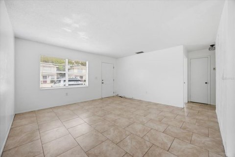 Appartement à louer à Lakeland, Floride: 2 chambres, 96.99 m2 № 2410232 - photo 4