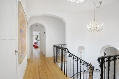 Villa ou maison à vendre à Miami Beach, Floride: 4 chambres, 469.34 m2 № 1962764 - photo 23
