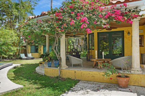 Villa ou maison à vendre à Miami Beach, Floride: 4 chambres, 469.34 m2 № 1962764 - photo 15