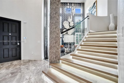 Купить виллу или дом в Дейви, Флорида 5 спален, 439.61м2, № 2005056 - фото 7